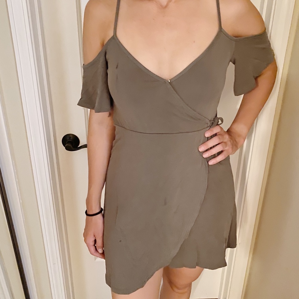 Taupe / Army Green Off the Shoulders Wrap dress
